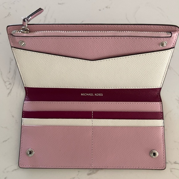 Michael Kors Wallet- NWOT - Picture 8 of 16